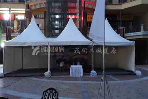 尖顶方形篷房